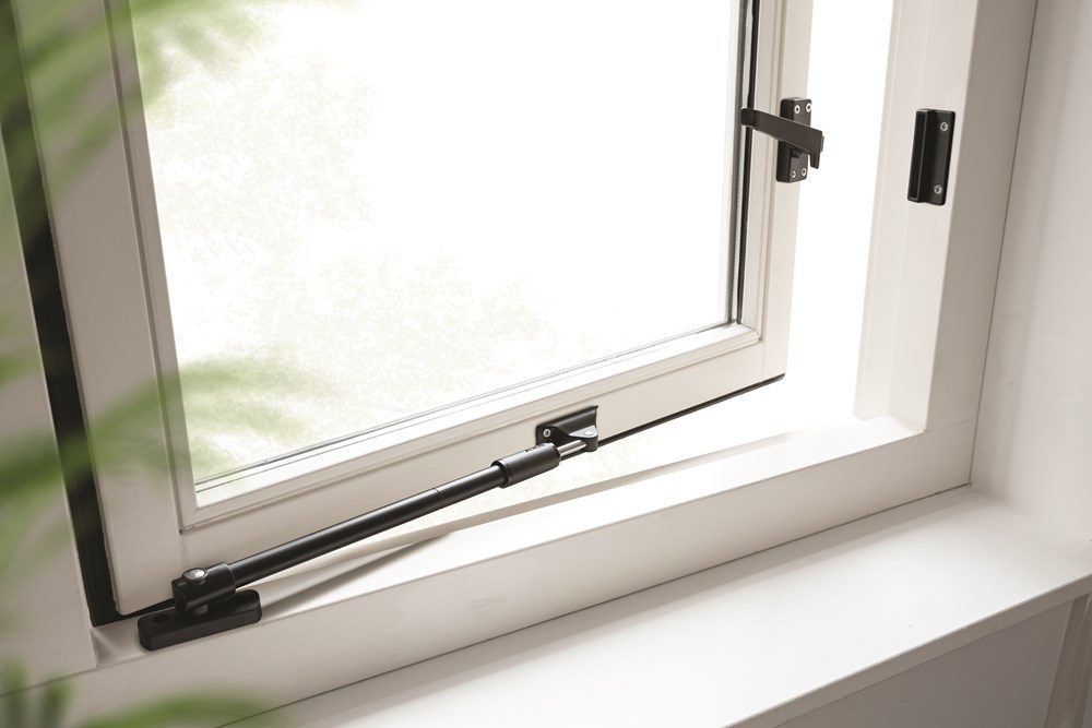 raamsluiting aluminium zwart axa-5