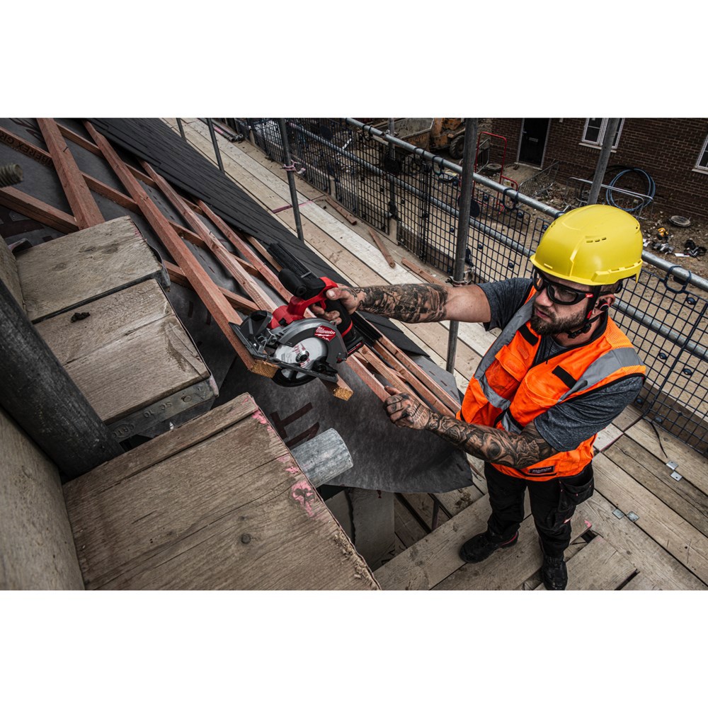 accu cirkelzaagmachine milwaukee 140mm-6