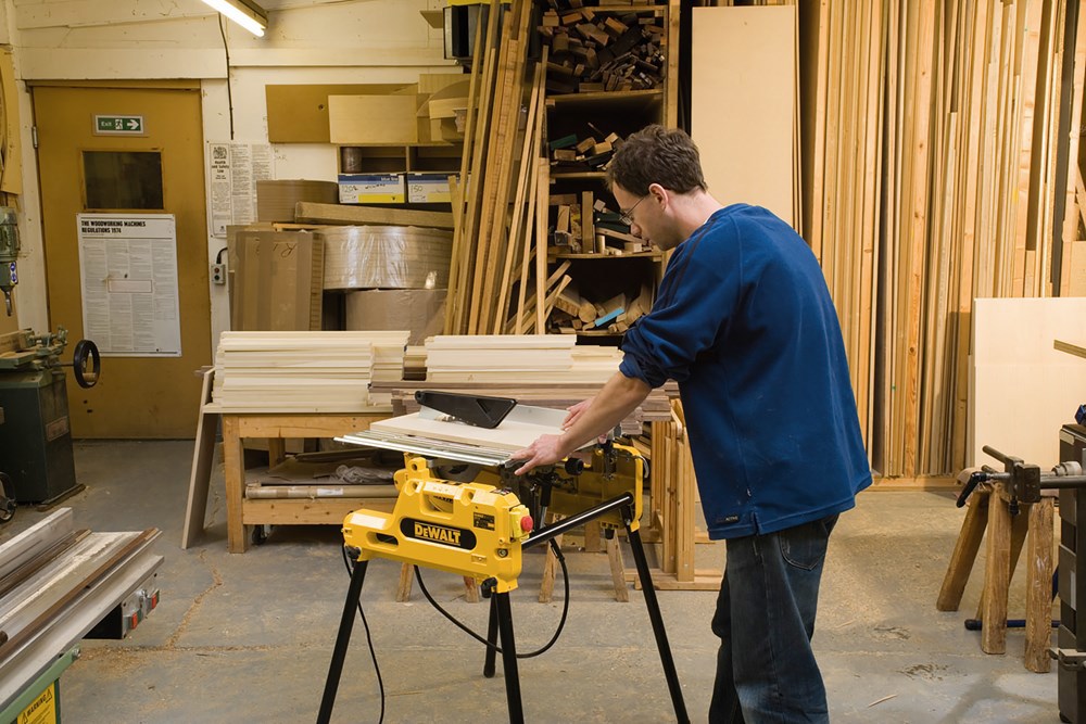 tafel-/afkortzaagmachine dewalt 250mm-12