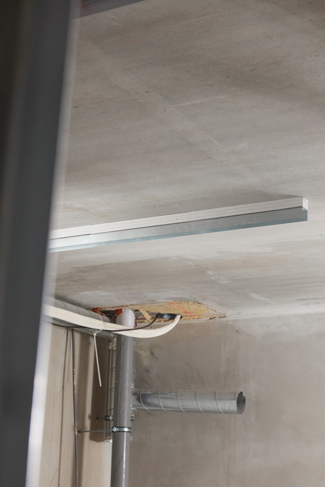 nagels op strip gehard spit-23