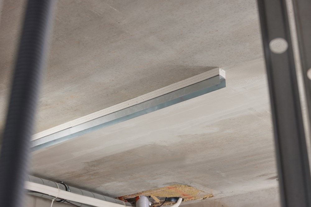 nagels op strip gehard spit-22