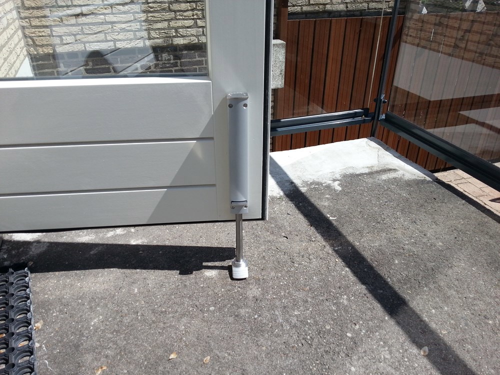 deurvastzetter matzilver dictator