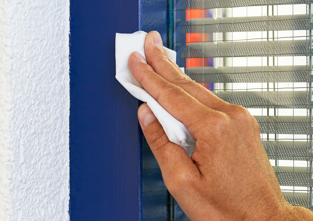 ontvetter universol-3