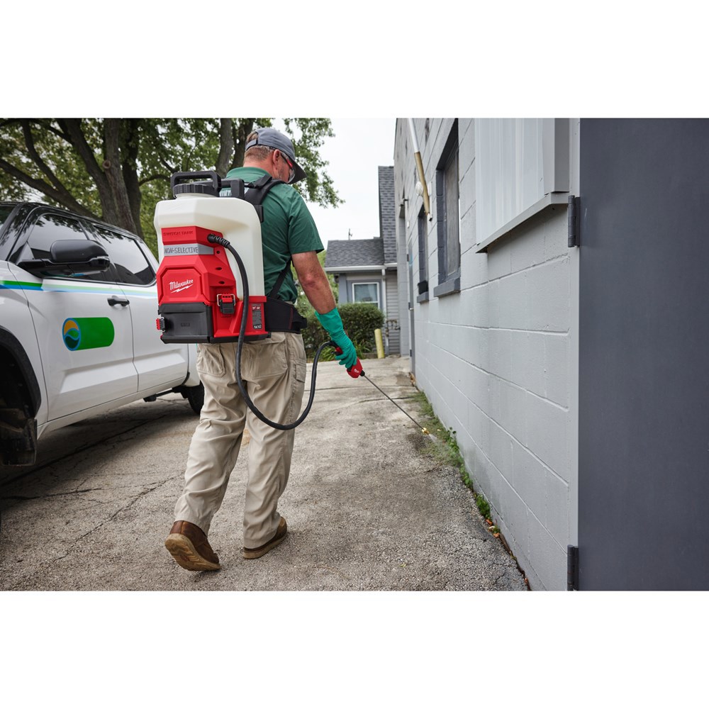 accu basis rugzak drukspuit milwaukee-11