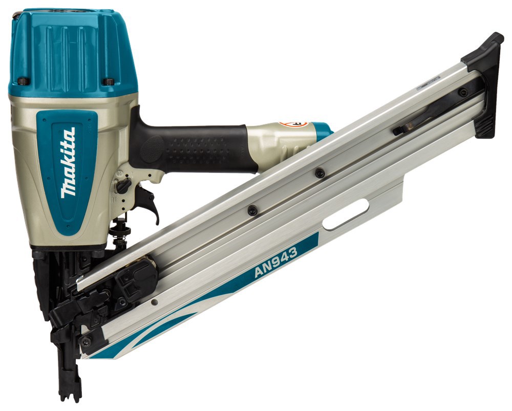 constructietacker makita 8bar-6