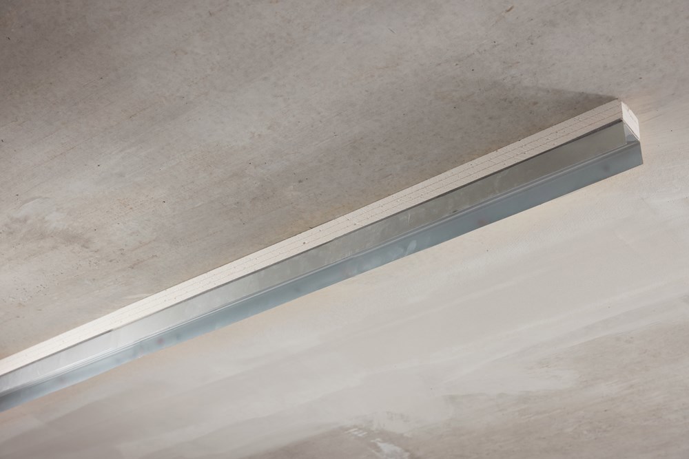 nagels op strip gehard spit-24