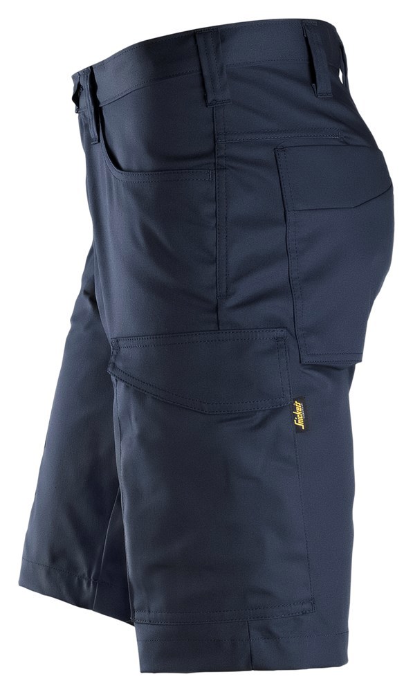 short service snickers-3