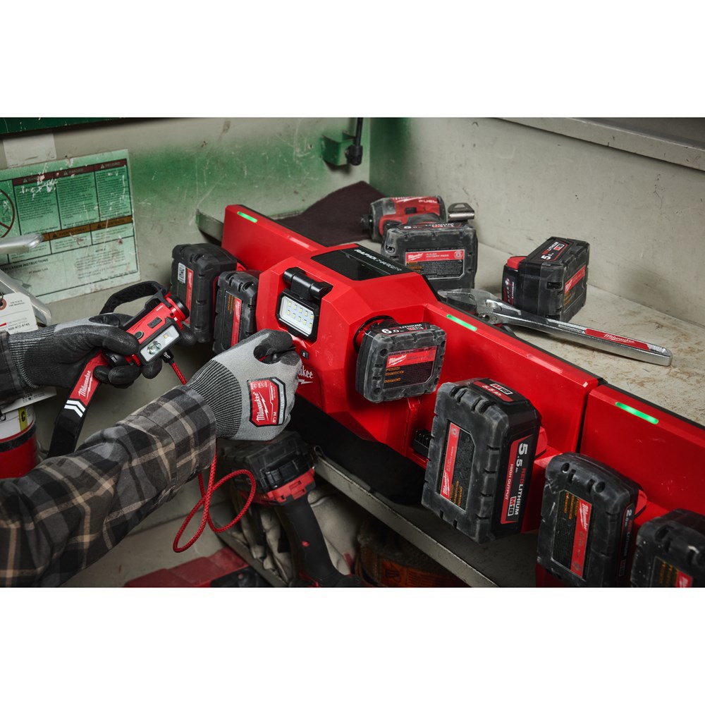 accu lader zesvoudig milwaukee-12