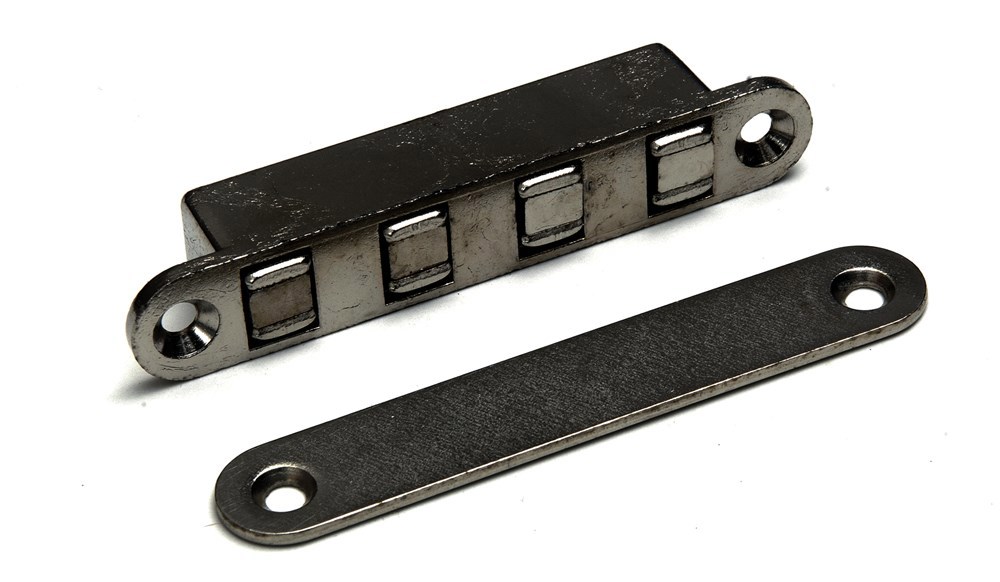 Magneetsnapper Zamac Vernikkeld - MC100820B 86X15MM 8KG