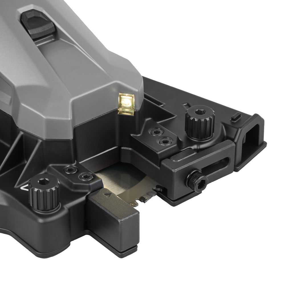 accu draadeindschaarmachine milwaukee-13