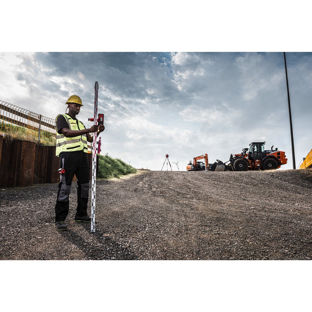 accu rotatielaser rood milwaukee-11